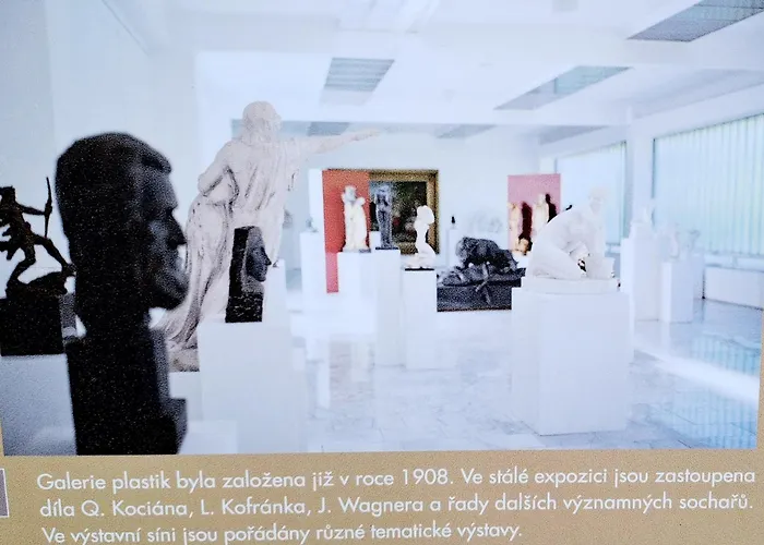 Vichova Vila_1935 - Funkcionalisticky Skvost V Horicich V Podkrkonosi Hořice